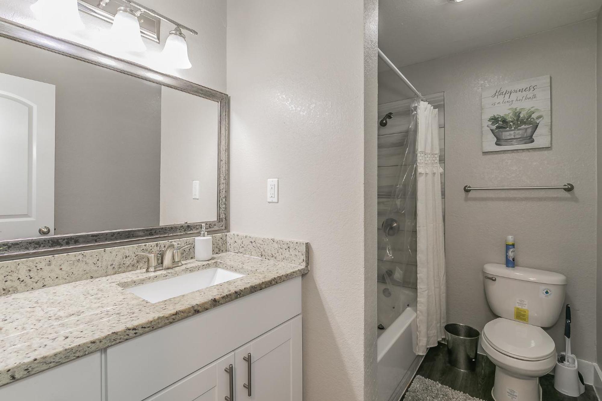 Cozy 2Br Farmhouse Apt - Sleeps 8 - Free Parking! Arlington Exteriér fotografie