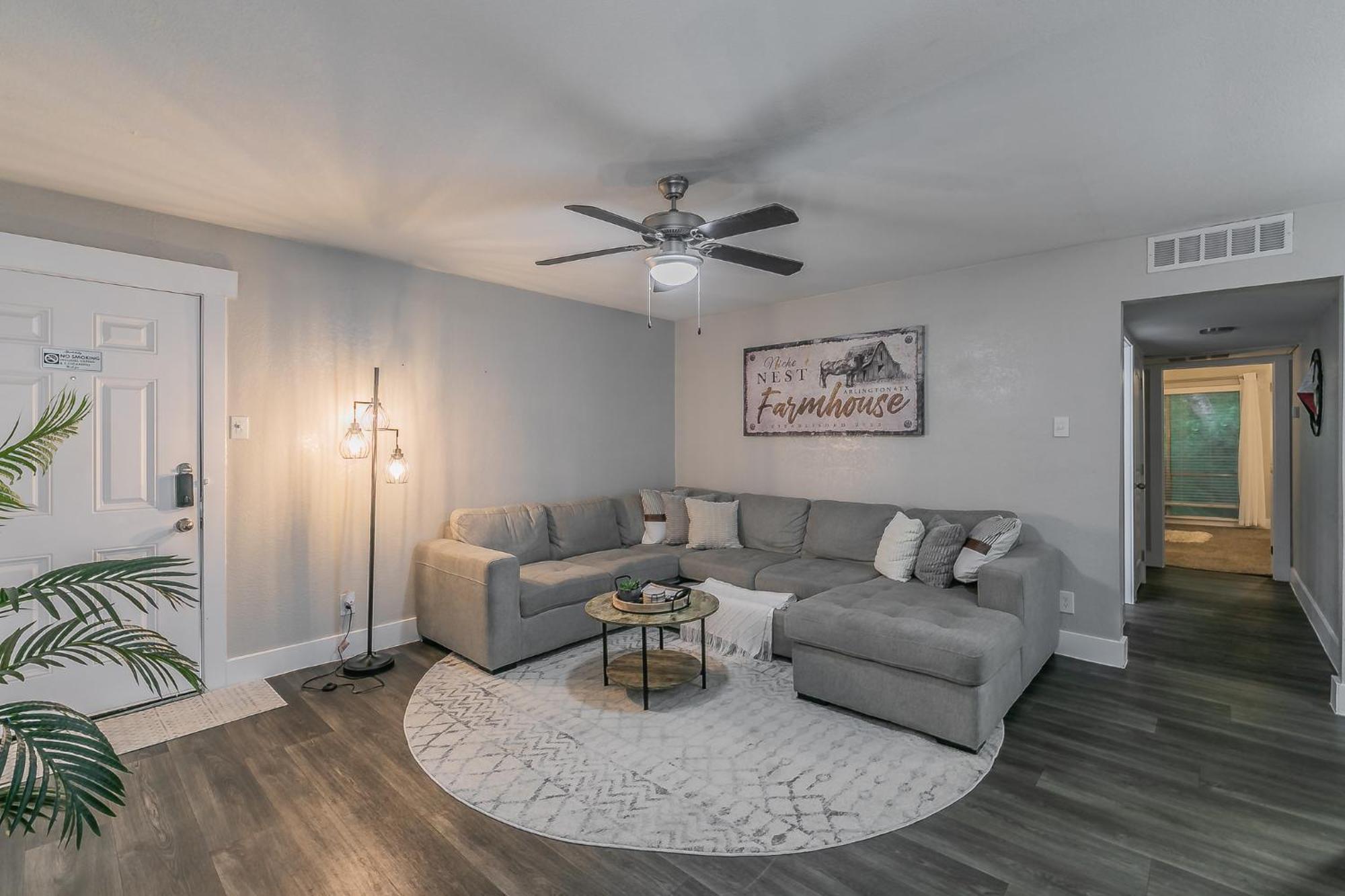 Cozy 2Br Farmhouse Apt - Sleeps 8 - Free Parking! Arlington Exteriér fotografie